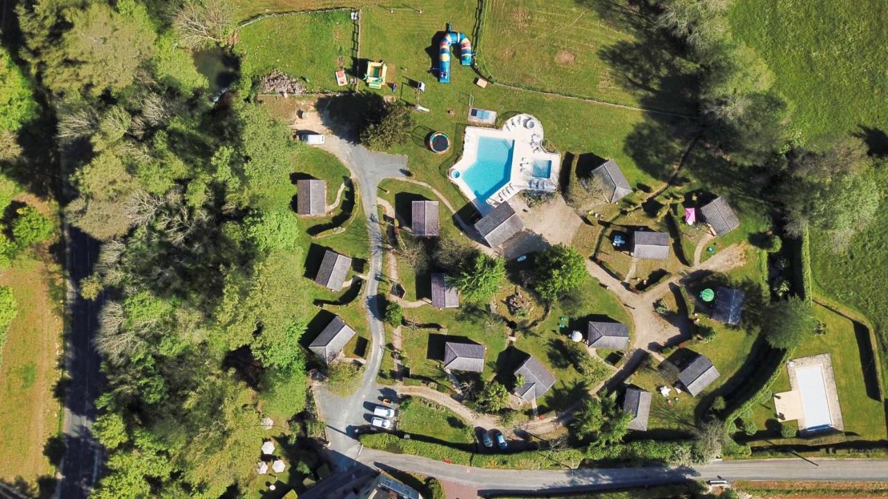 Hotel Gites Le Clos Du Moulin Terrasson Exterior foto